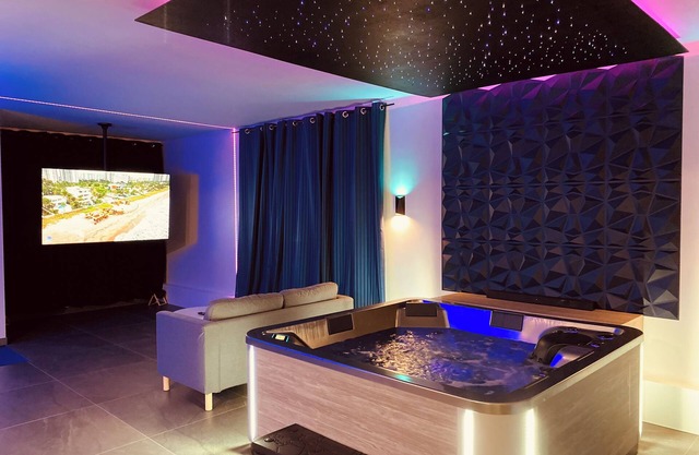 Private loft - Jacuzzi pro & sauna - All in One
