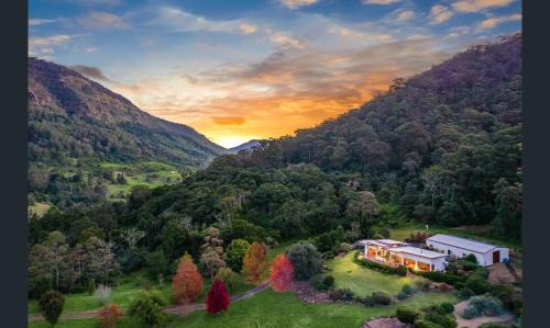 Private luxury in the mountains with running creek