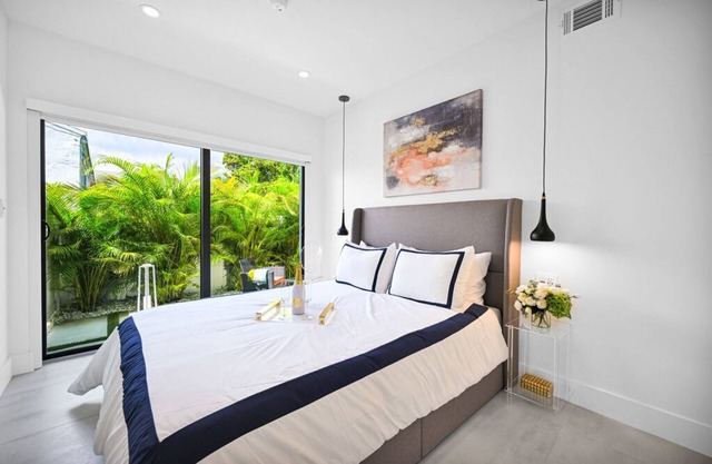 Private Miami Getaway mins from Wynwood, Design District, Midtown & South Beach
