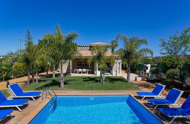 Private Modern 3 Bed Villa With Private Pool in Gale, Near Albufeira