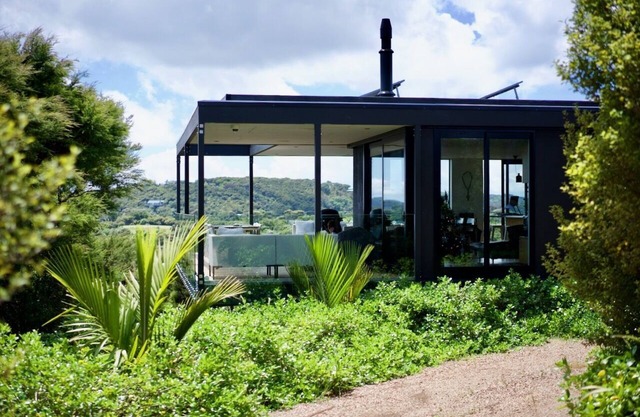 Private New Home with No neighbours & 180 degree views to the horizon