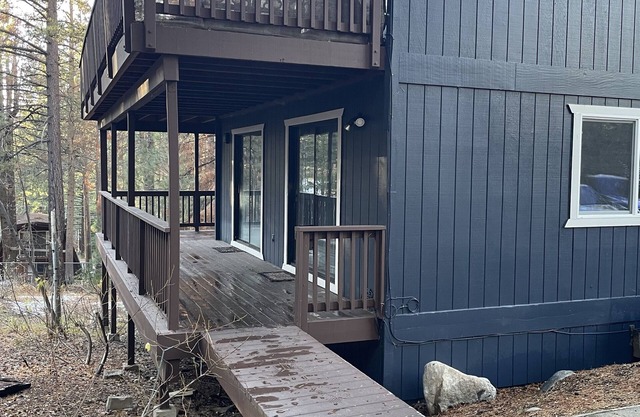 Private one-bedroom unit surrounded by forest, minutes from Heavenly Ski Resort.