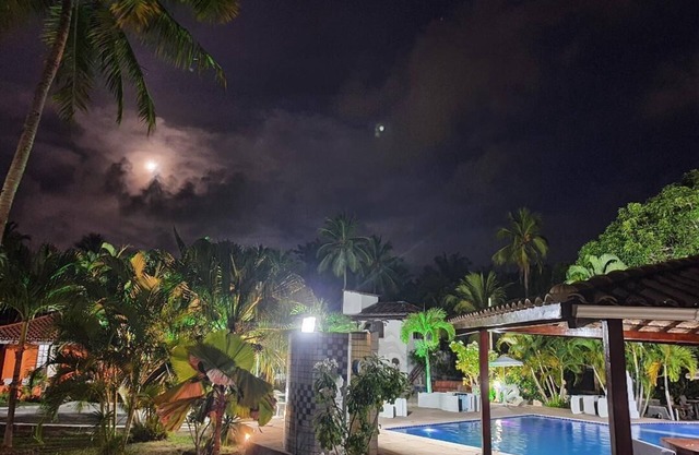 Private paradise next to Guarajuba - Swimming pool, Games Room, Football Field