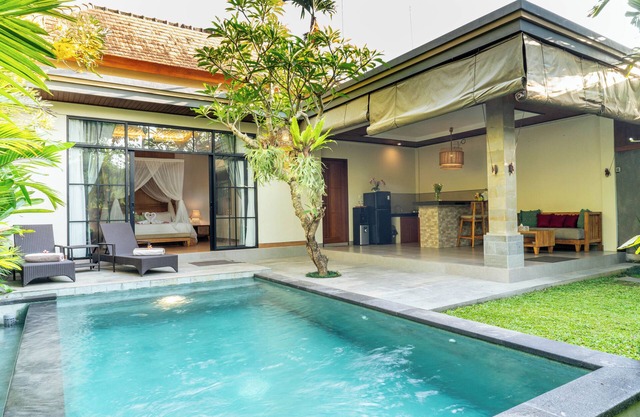 Private Pool 1 bedroom Villa,in Countryside Bali, 10 minutes to Ubud