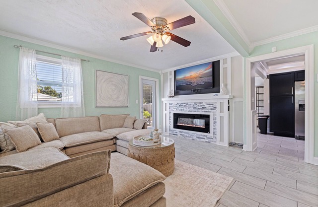 Private Pool, 7 Mi to Spa Beach! Family Pastel Gem