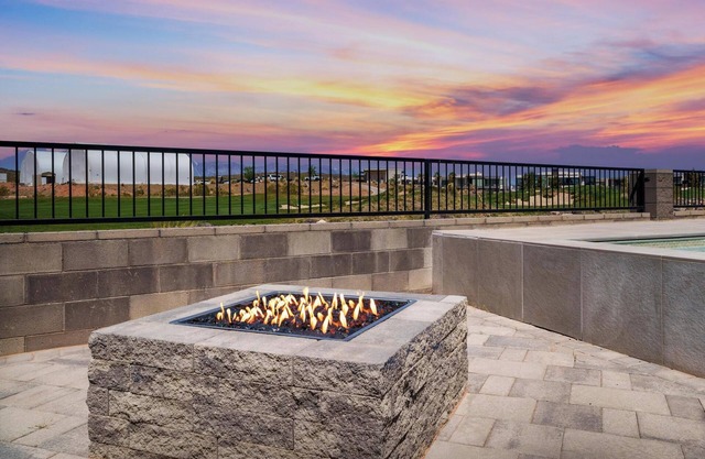 Private Pool & Home, 16 Guest, EV Charger