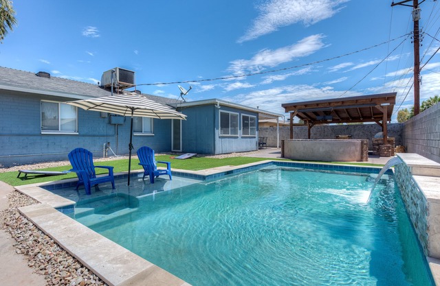 PRIVATE POOL - NEW EVERYTHING! Be our guest!