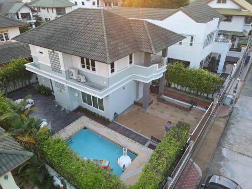 Private Pool Villa Beach WashMachine @Rayong會說中文