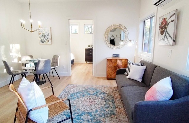 Private, Quiet, Large Pines and Oaks in Flagstaff