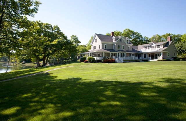 Private Riverfront Estate w/heated pool and deep water dock