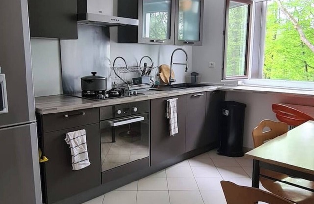 Private room in a residential apartment