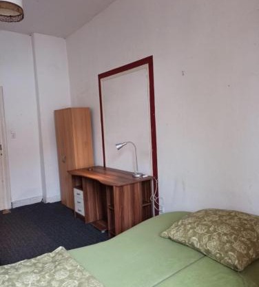 Private room in a shared apartment, free parking