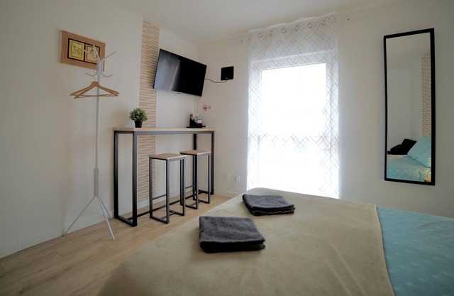 private room with private bathroom and private parking
