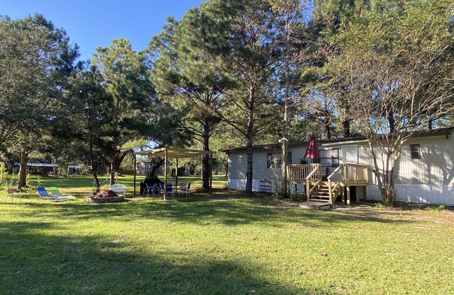 Private&Secluded Getaway, near I-75,town, parks,Springs. Glamping ,low key style