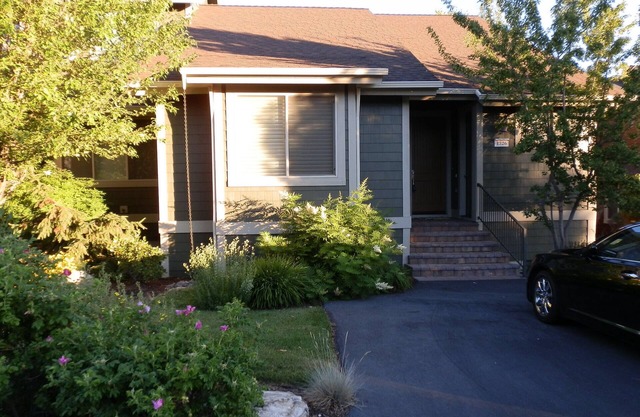 Private, serene, & supremely comfortable…and dog friendly too!