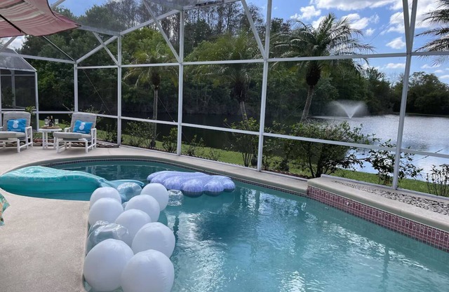 Private South Facing Heated Pool & Lakeview~5 Mi From Disney