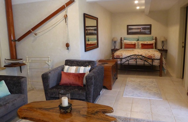 Private Studio below Stunning Heritage Cottage with own entrance