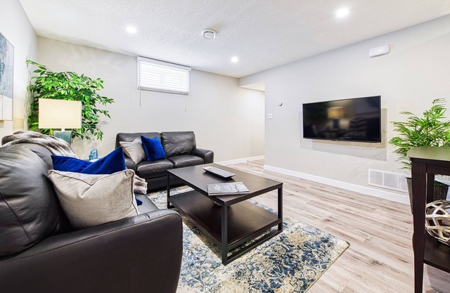 Private Suite | KING Bed | Professional Cleaning | Newly Renovated!