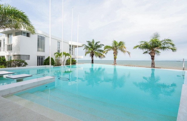 Private Sunset Beach - Sea View Studio Room