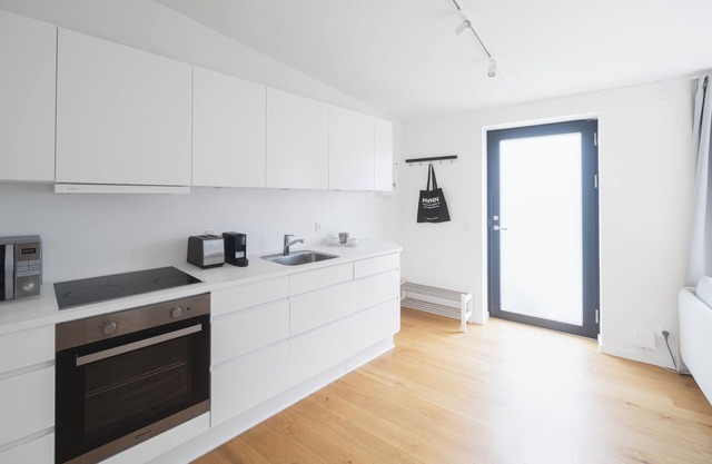 Private Townhouse w/terrace - 156