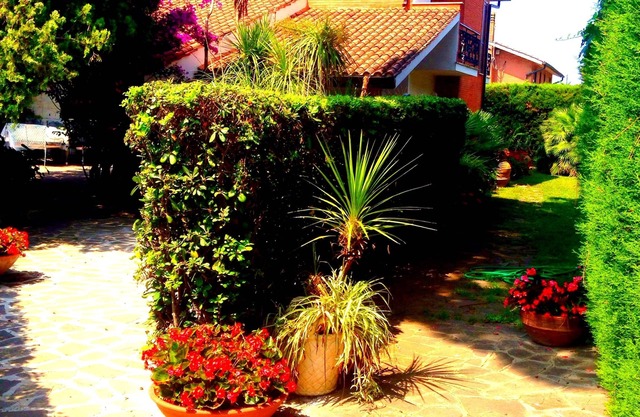 Private villa 500 meters from the sea Private Garden Resort Seaside 30 km from Rome
