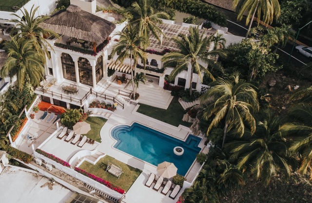 Private villa in the most exclusive neighborhood in all of Acapulco "Las Brisas"