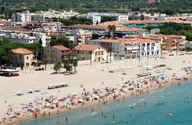 Private villa, 150 metres from the beach