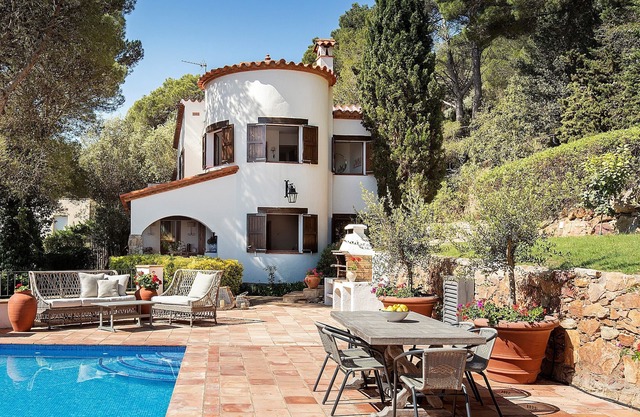 Private villa: amazing sea views with private garden and pool in Sa Tuna, Begur