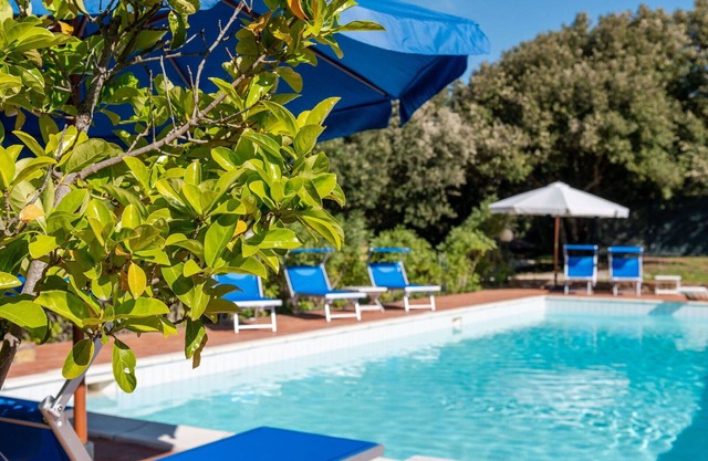 Private Villa with WIFI, private pool, A/C, TV, patio, pets allowed, panoramic view, parking