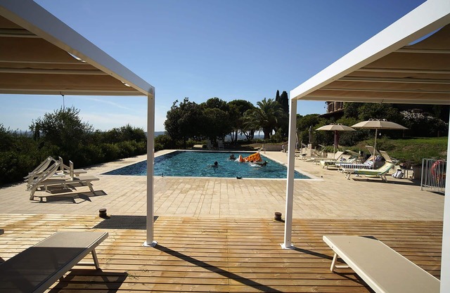 Private Villa with A/C, private pool, WIFI, TV, terrace, pets allowed, panoramic view, parking