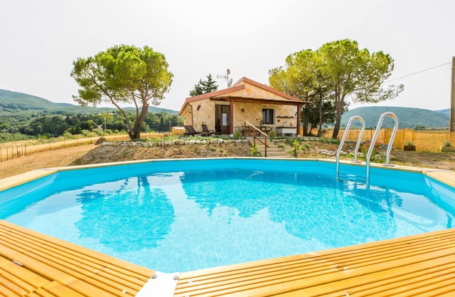 Private Villa with private pool, WIFI, A/C, TV, terrace, pets allowed, panoramic view, parking