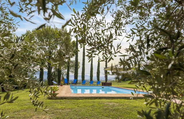 Private villa with swimming pool in the heart of Umbria