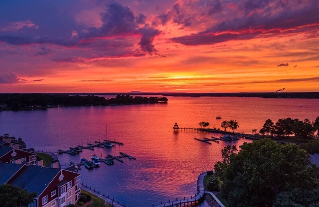 Private Waterfront Retreat on Lookout Shoals Lake!