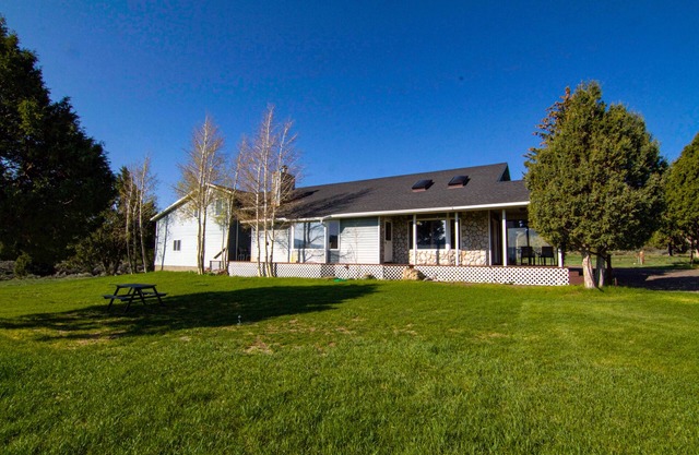 Private Wilderness Retreat w/Trails