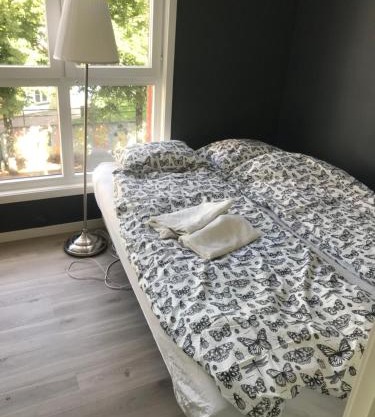 privateroomintheapartment