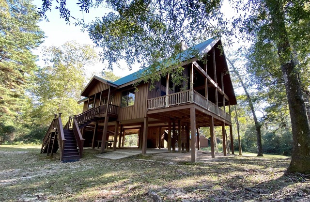 PROMO 20% WEEKLY AND 25% MONTHLY DISCOUNT!nCreekside Cabin #2 “The Lodge”