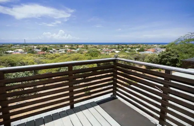 PROMO 5% WEEKLY/10% MONTHLY DISC.nPrivate 2 bedroom property with amazing view