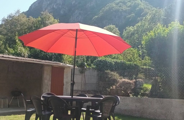 Promotion end of August and September for 2 nights minimum. Quiet, cosy house.