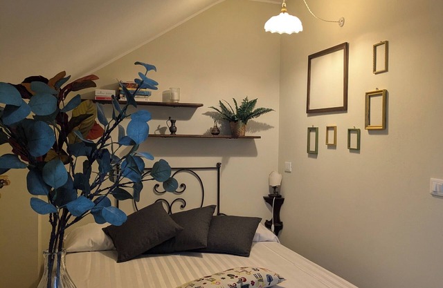 PROMOTION ‘La nocciolina’ - cosy attic room in the old town centre