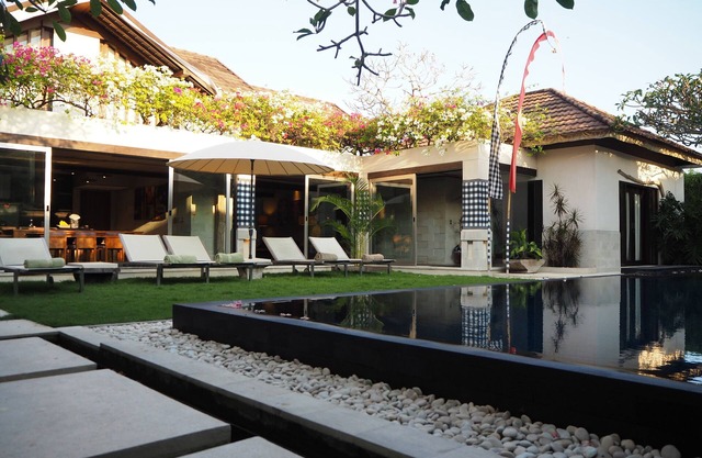 Pronoia Dijaya 4 bdrm luxury beach villa | bali