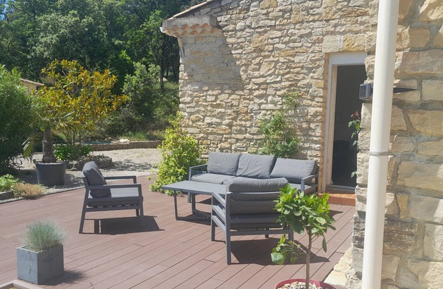 Provençal stone villa, calm and unobstructed view!