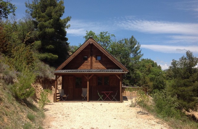 Provencal drome chalet with private swimming pool above ground
