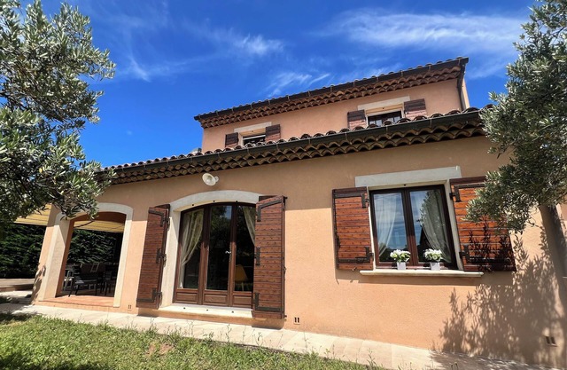 PROVENCAL VILLA IN SALERNES