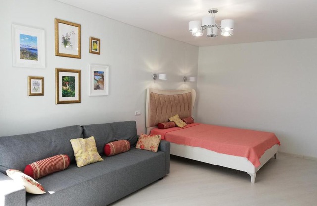 Pskov Family Apartment on Yubileynaya 41a
