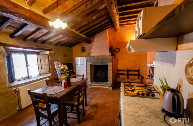 PTU La Fattoria Farmhouse - APT La Rosa