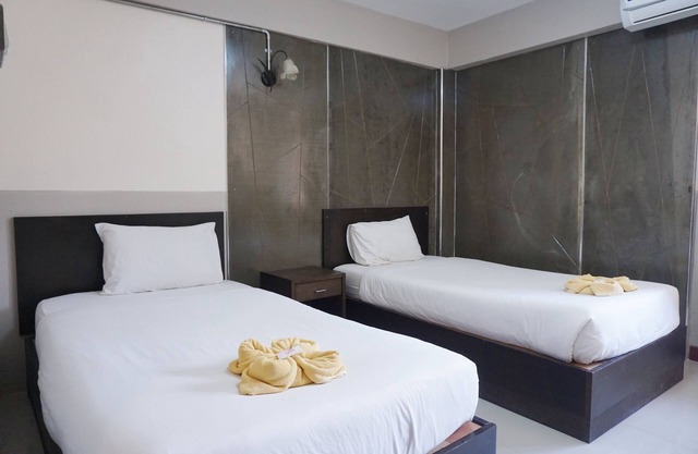 Puangpech Hotel