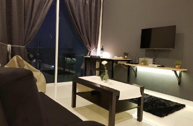 Puchong 10Pax IOI Mall Cozy Apartment Skypod
