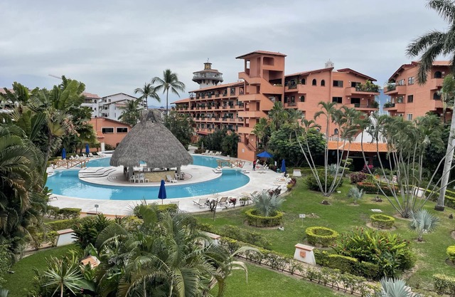Puesta del Sol 2 bdr condo in malecon de la Marina