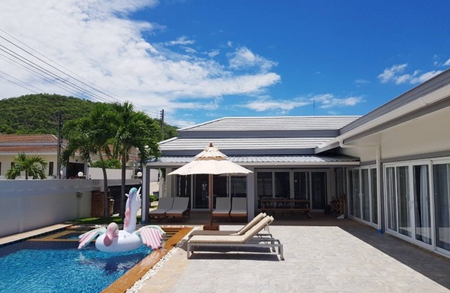 Punika Pool Villa Hua Hin
