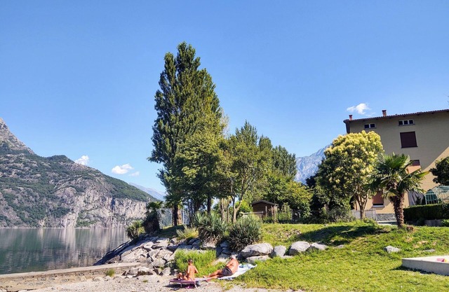 Punto Lago by Interhome